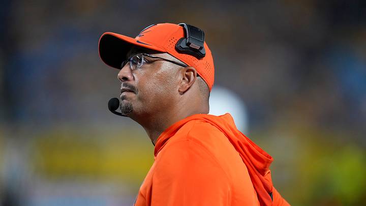 Sep 19, 2026; Charlotte, North Carolina, USA;  Virginia Cavaliers head coach Tony Elliott reacts to a West Virginia Mountaineers touchdown during the second quarter at Bank of America Stadium.  Mandatory Credit: Jim Dedmon-Imagn Images