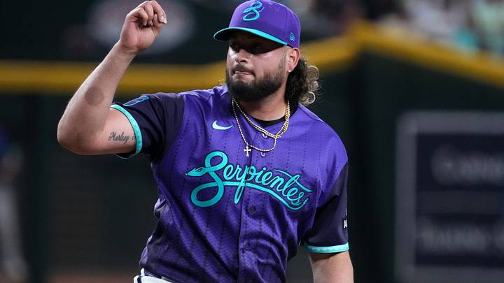 Arizona Diamondbacks right-hander Juan Morillo (62) pitches against the Milwaukee Brewers at Chase Field in Phoenix on July 3, 2026.