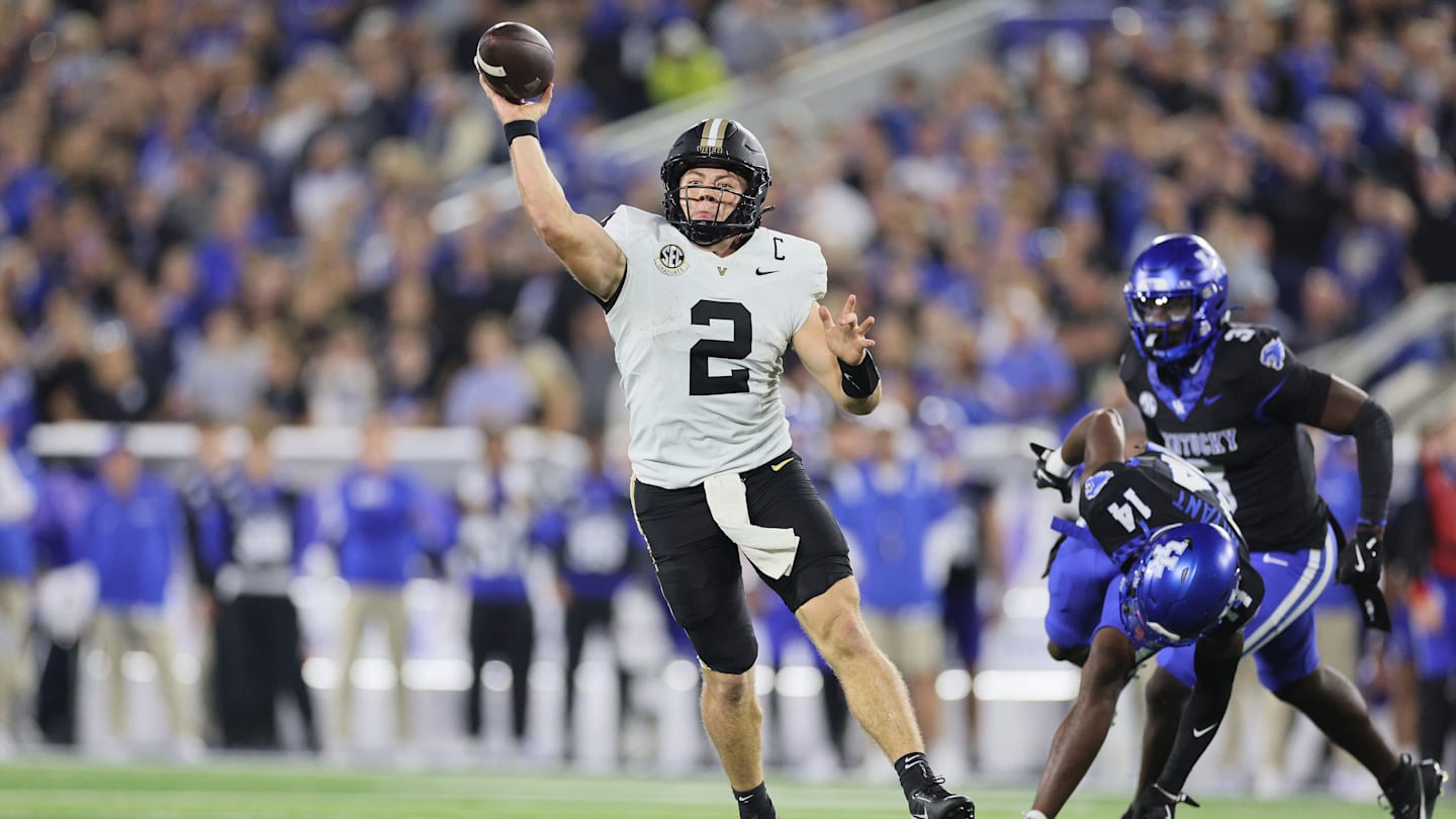 SEC Sends Frustrating Message To Kentucky Fans With Vanderbilt TV Slot sec-sends-frustrating-message-to-kentucky-fans-with-vanderbilt-tv-slot