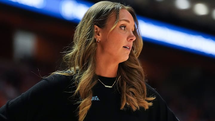 Tennessee basketball coach Kim Caldwell paces the sideline during the NCAA college basketball game between the Tennessee Lady Vols and Florida Gators on January 1, 2026, in Knoxville, Tenn.