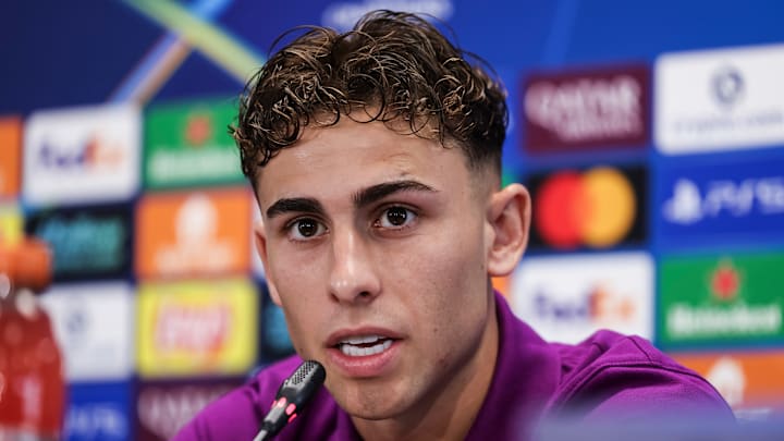 FC Barcelona Training Day - UEFA Champions League MD3 Press Conderence