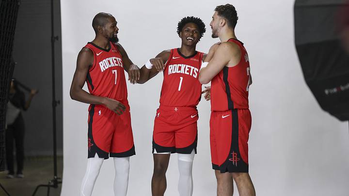 Sep 29, 2025; Houston, TX, USA; Houston Rockets forward Kevin Durant (7) and forward Amen Thompson (1) and center Alperen Sengun (28) talk during Houston Rockets media day at Toyota Center. Mandatory Credit: Troy Taormina-Imagn Images Sep 29, 2025; Houston, TX, USA; Houston Rockets forward Kevin Durant (7) and forward Amen Thompson (1) and center Alperen Sengun (28) talk during Houston Rockets media day at Toyota Center. Mandatory Credit: Troy Taormina-Imagn Images