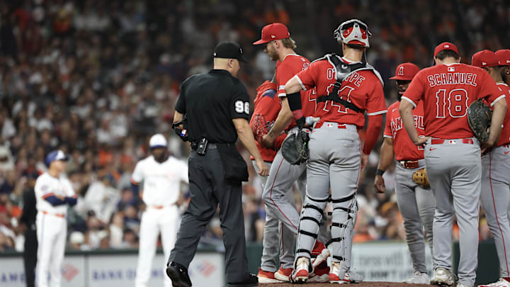 Apr 11, 2025; Houston, Texas, USA; Los Angeles Angels starting pitcher Jack Kochanowicz (41) is taken out of the game against the Houston Astros in the fifth inning at Daikin Park. Mandatory Credit: Thomas Shea-Imagn Images Apr 11, 2025; Houston, Texas, USA; Los Angeles Angels starting pitcher Jack Kochanowicz (41) is taken out of the game against the Houston Astros in the fifth inning at Daikin Park. Mandatory Credit: Thomas Shea-Imagn Images