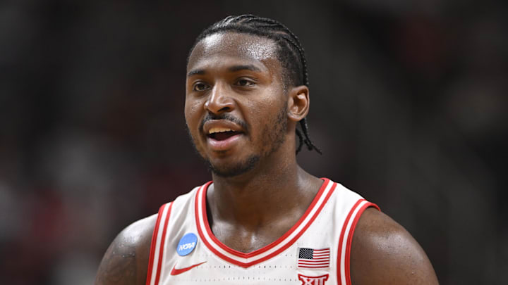 Arizona Wildcats guard Jaden Bradley (0) looks on against the Arkansas Razorbacks in the first half during a Sweet Sixteen game of the West Regional of the men's 2026 NCAA Tournament at SAP Center. Arizona Wildcats guard Jaden Bradley (0) looks on against the Arkansas Razorbacks in the first half during a Sweet Sixteen game of the West Regional of the men's 2026 NCAA Tournament at SAP Center.