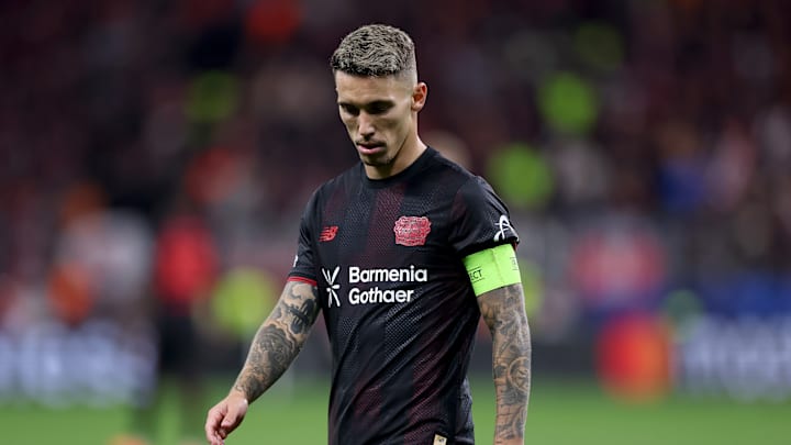 Alejandro Grimaldo im Leverkusen-Trikot Alejandro Grimaldo im Leverkusen-Trikot