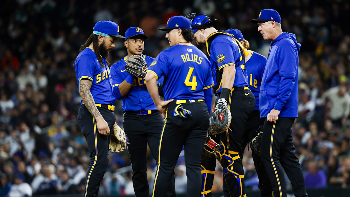 Angels Linked to All-Star Infielder as Potential Blockbuster Free Agent Signing