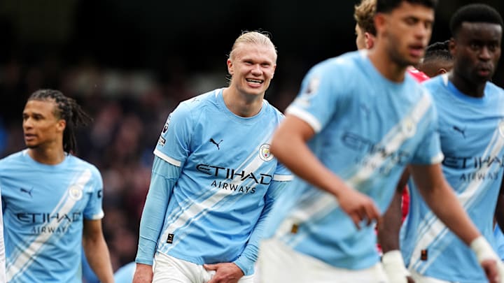 Manchester City v Brentford - Premier League - Etihad Stadium