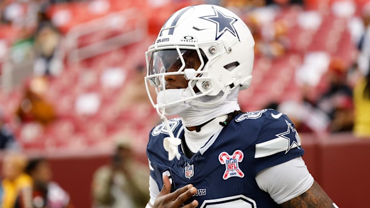 Dallas Cowboys wide receiver Ceedee Lamb runs onto the field prior to the game against the Washington Commanders 