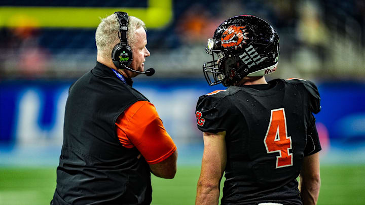 Byron Center hosts the No. 22 Mona Shores Sailors on Friday night at 7:00 PM.