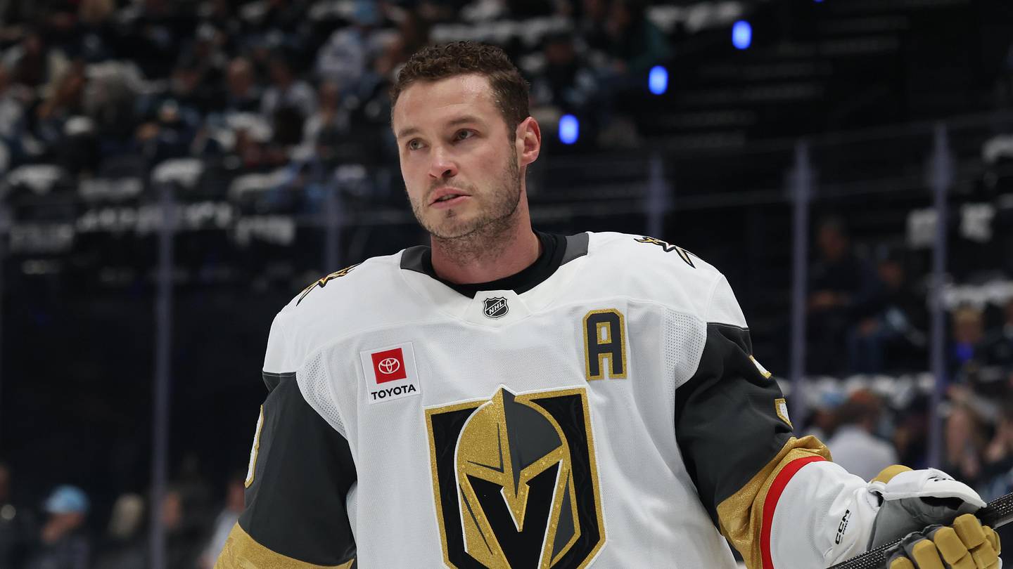 2 former LA Kings competing for the Stanley Cup