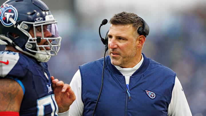 Caroliina Panthers v Tennessee Titans