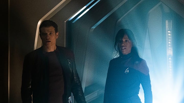 Ed Speleers as Jack Crusher and Ashlei Sharpe Chestnut as Sidney La Forge in "Dominion" Episode 307, Star Trek: Picard on Paramount+. Photo Credit: Trae Patton/Paramount+. ©2021 Viacom, International Inc. All Rights Reserved.