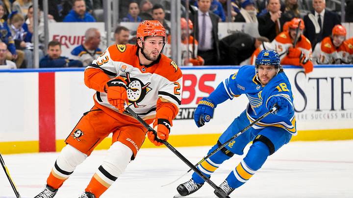 Dec 1, 2025; St. Louis, Missouri, USA; Anaheim Ducks center Mason McTavish (23) controls the puck against the St. Louis Blues during the third period at Enterprise Center. Mandatory Credit: Jeff Curry-Imagn Images Dec 1, 2025; St. Louis, Missouri, USA; Anaheim Ducks center Mason McTavish (23) controls the puck against the St. Louis Blues during the third period at Enterprise Center. Mandatory Credit: Jeff Curry-Imagn Images