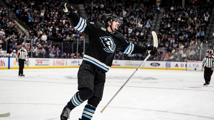 Tampa Bay Lightning v Utah Mammoth Tampa Bay Lightning v Utah Mammoth