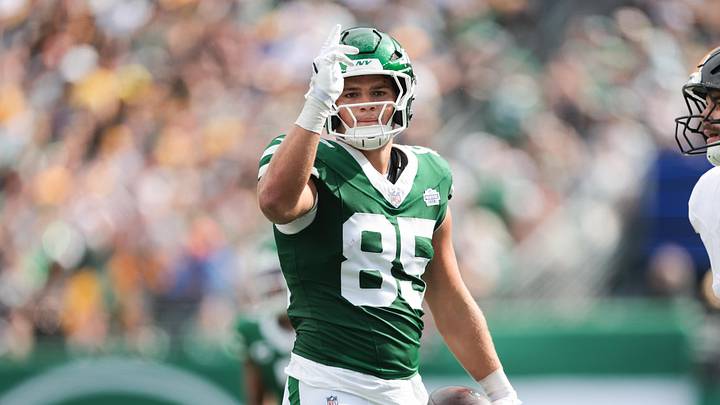 Sep 7, 2025; East Rutherford, New Jersey, USA; New York Jets tight end Mason Taylor (85) reacts to the play during the second half against the Pittsburgh Steelers at MetLife Stadium. Mandatory Credit: Vincent Carchietta-Imagn Images Sep 7, 2025; East Rutherford, New Jersey, USA; New York Jets tight end Mason Taylor (85) reacts to the play during the second half against the Pittsburgh Steelers at MetLife Stadium. Mandatory Credit: Vincent Carchietta-Imagn Images