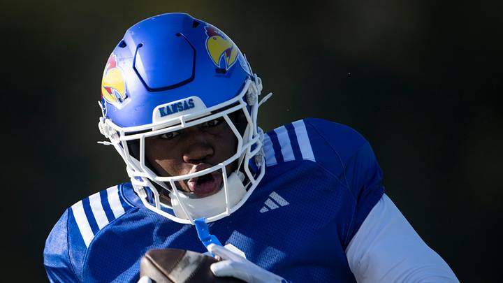 Kansas redshirt junior running back Yasin Willis (6) Kansas redshirt junior running back Yasin Willis (6)