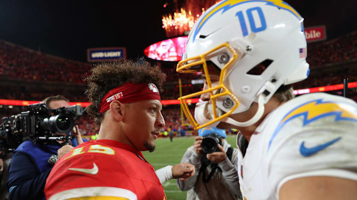 Los Angeles Chargers v Kansas City Chiefs
