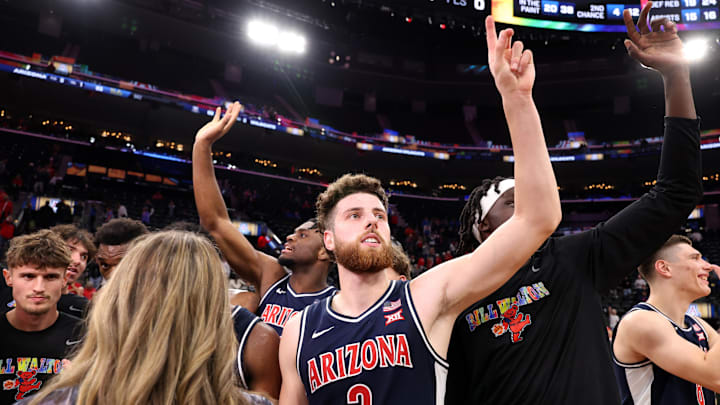 Nov 14, 2025; Inglewood, California, USA; Arizona Wildcats guard Anthony Dell'Orso (3) acknowledges fans after defeating the UCLA Bruins 69-65 at Intuit Dome. Mandatory Credit: Kiyoshi Mio-Imagn Images Nov 14, 2025; Inglewood, California, USA; Arizona Wildcats guard Anthony Dell'Orso (3) acknowledges fans after defeating the UCLA Bruins 69-65 at Intuit Dome. Mandatory Credit: Kiyoshi Mio-Imagn Images