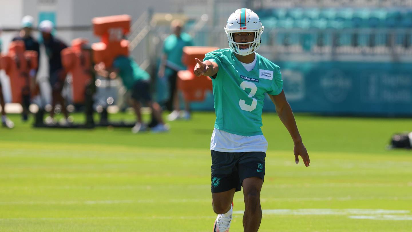 How Johnson Already Is Showing He's Not a Typical Rookie