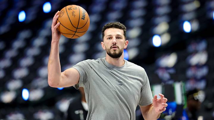 Oct 14, 2026; Dallas, Texas, USA;  New Orleans Pelicans forward Karlo Matkovic (17) warms up before the game against the Dallas Mavericks at American Airlines Center. Mandatory Credit: Kevin Jairaj-Imagn Images