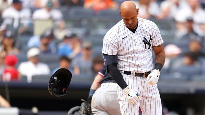 Aaron Hicks no consigue el camino con los Yankees