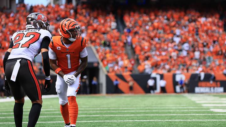 Sep 13, 2026; Cincinnati, Ohio, USA; Cincinnati Bengals wide receiver Ja'Marr Chase (1) and Tampa Bay Buccaneers cornerback Zyon McCollum (27) during the third quarter at Paycor Stadium. Mandatory Credit: Katie Stratman-Imagn Images Sep 13, 2026; Cincinnati, Ohio, USA; Cincinnati Bengals wide receiver Ja'Marr Chase (1) and Tampa Bay Buccaneers cornerback Zyon McCollum (27) during the third quarter at Paycor Stadium. Mandatory Credit: Katie Stratman-Imagn Images