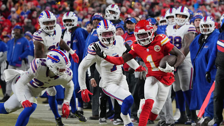 Jan 26, 2025; Kansas City, MO, USA; Kansas City Chiefs wide receiver Xavier Worthy (1) makes a catch against Buffalo Bills safety Cole Bishop (24) in the AFC Championship game at GEHA Field at Arrowhead Stadium. Mandatory Credit: Denny Medley-Imagn Images Jan 26, 2025; Kansas City, MO, USA; Kansas City Chiefs wide receiver Xavier Worthy (1) makes a catch against Buffalo Bills safety Cole Bishop (24) in the AFC Championship game at GEHA Field at Arrowhead Stadium. Mandatory Credit: Denny Medley-Imagn Images