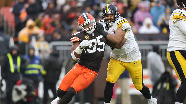 Dec 28, 2025; Cleveland, Ohio, USA; Cleveland Browns defensive end Myles Garrett (95) looks to sack in the first quarter against the Pittsburgh Steelers at Huntington Bank Field. Mandatory Credit: Scott Galvin-Imagn Images Dec 28, 2025; Cleveland, Ohio, USA; Cleveland Browns defensive end Myles Garrett (95) looks to sack in the first quarter against the Pittsburgh Steelers at Huntington Bank Field. Mandatory Credit: Scott Galvin-Imagn Images
