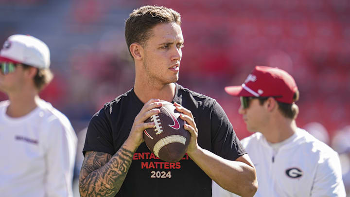 USA; Georgia Bulldogs quarterback Carson Beck (15) shown on the field prior to playing the Mississippi State Bulldogs.