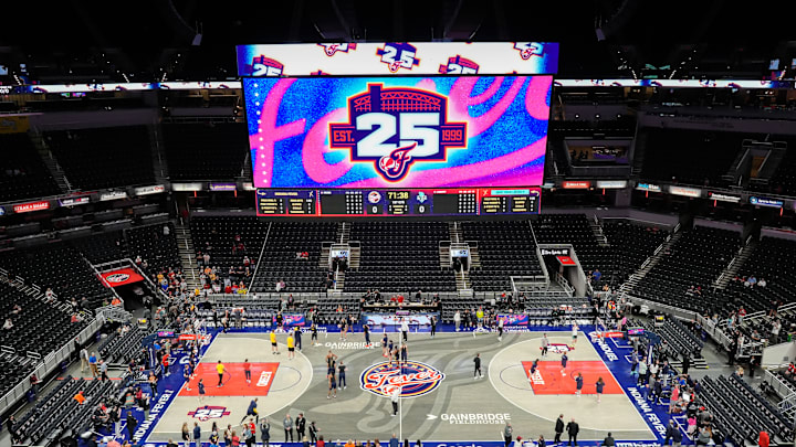 New York Liberty v Indiana Fever