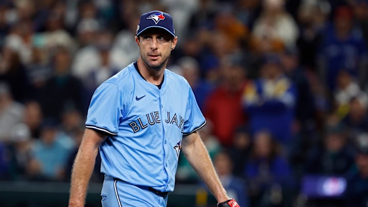 American League Championship Series - Toronto Blue Jay v Seattle Mariners - Game Four