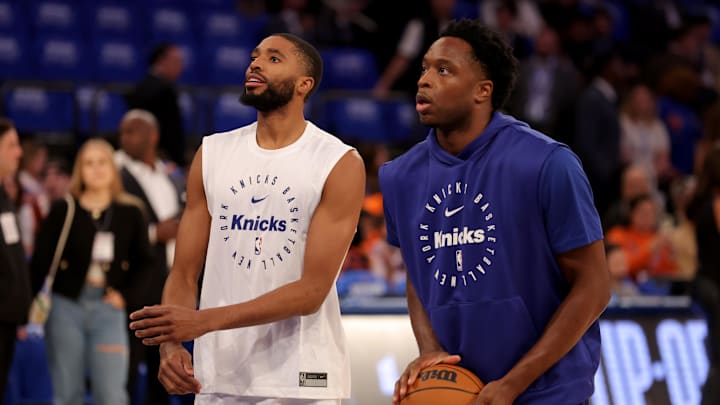 Oct 25, 2024; New York, New York, USA; New York Knicks forwards Mikal Bridges (25) and OG Anunoby (8) warms up before a game against the Indiana Pacers at Madison Square Garden. Mandatory Credit: Brad Penner-Imagn Images Oct 25, 2024; New York, New York, USA; New York Knicks forwards Mikal Bridges (25) and OG Anunoby (8) warms up before a game against the Indiana Pacers at Madison Square Garden. Mandatory Credit: Brad Penner-Imagn Images