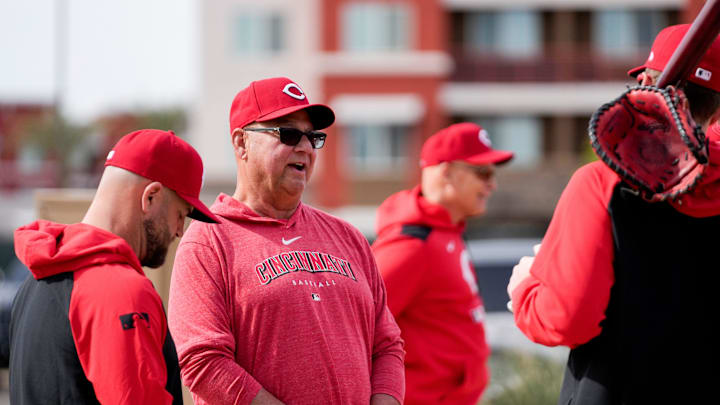 Cincinnati Reds manager Terry Francona, center, speaks with players and staff members, Sunday, Feb. 16, 2025, at the Cincinnati Reds Player Development Complex in Goodyear, Ariz. Cincinnati Reds manager Terry Francona, center, speaks with players and staff members, Sunday, Feb. 16, 2025, at the Cincinnati Reds Player Development Complex in Goodyear, Ariz.