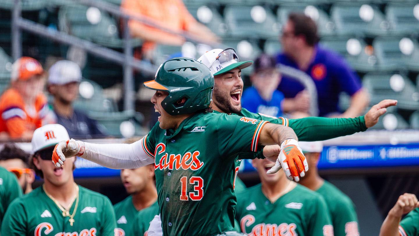 North Carolina Tops Miami 4-2, Secures Series Win