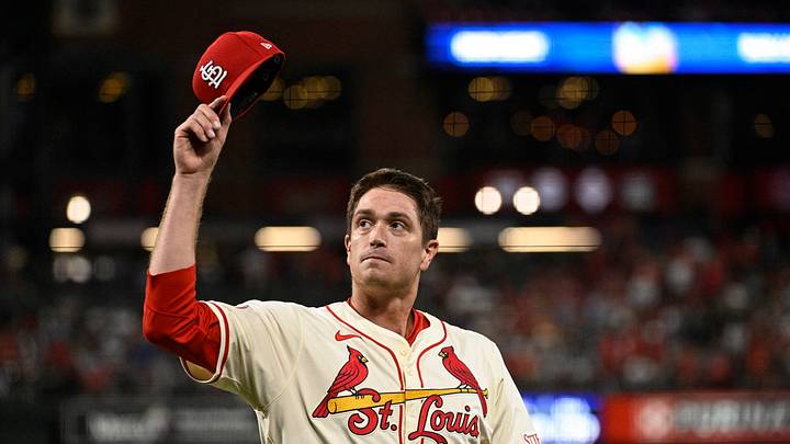 Sep 7, 2024; St. Louis, Missouri, USA; St. Louis Cardinals starting pitcher Kyle Gibson (44) acknowledges fans while walking to the dugout after being pulled in the seventh inning against the Seattle Mariners at Busch Stadium. Mandatory Credit: Joe Puetz-Imagn Images Sep 7, 2024; St. Louis, Missouri, USA; St. Louis Cardinals starting pitcher Kyle Gibson (44) acknowledges fans while walking to the dugout after being pulled in the seventh inning against the Seattle Mariners at Busch Stadium. Mandatory Credit: Joe Puetz-Imagn Images