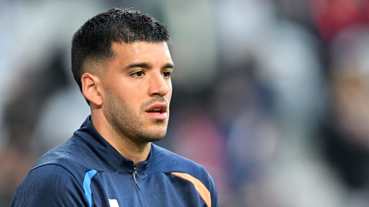 Geronimo Rulli rend hommage à l'un de ses coéquipiers Geronimo Rulli rend hommage à l'un de ses coéquipiers