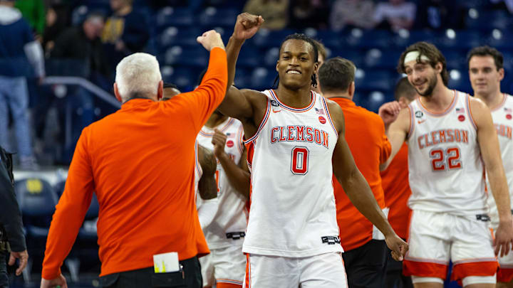 Clemson has won five-straight ACC games and is looking for its ninth-straight win of the season against Miami on Saturday. 