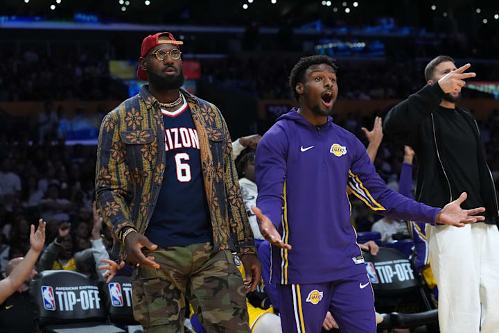 LeBron James Rocks Arizona Jersey and Classic Nike Sneakers at