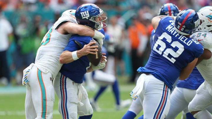Miami Dolphins linebacker Andrew Van Ginkel (43) sacks New York Giants quarterback Daniel Jones (8) during the second half of an NFL game at Hard Rock Stadium in Miami Gardens, October 8, 2023. Miami Dolphins linebacker Andrew Van Ginkel (43) sacks New York Giants quarterback Daniel Jones (8) during the second half of an NFL game at Hard Rock Stadium in Miami Gardens, October 8, 2023.