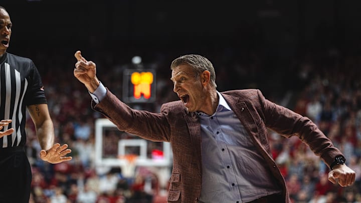 Jan 25, 2025; Tuscaloosa, Alabama, USA; Alabama Crimson Tide head coach Nate Oats disputes a call during the second half against the LSU Tigers at Coleman Coliseum. Mandatory Credit: Will McLelland-Imagn Images Jan 25, 2025; Tuscaloosa, Alabama, USA; Alabama Crimson Tide head coach Nate Oats disputes a call during the second half against the LSU Tigers at Coleman Coliseum. Mandatory Credit: Will McLelland-Imagn Images