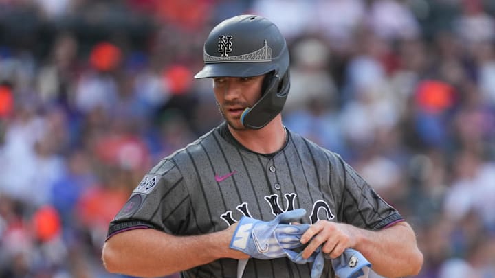 Sep 21, 2024; New York City, New York, USA; New York Mets first baseman Pete Alonso (20) walks to first base during the game against the Philadelphia Phillies at Citi Field. Mandatory Credit: Lucas Boland-Imagn Images