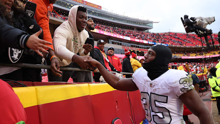 Las Vegas Raiders v Kansas City Chiefs