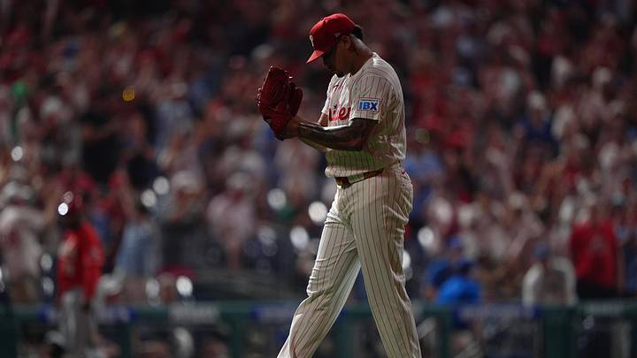 Yankees Should Begin Trade Talks with Phillies to Find a Closer Solution