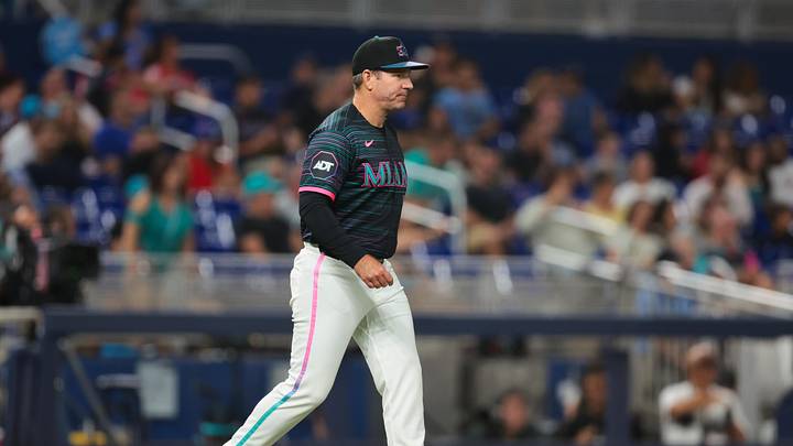May 22, 2026; Miami, Florida, USA; Miami Marlins manager Clayton McCullough (86) walks toward the mound for a pitching change against the New York Mets during the seventh inning at loanDepot Park. Mandatory Credit: Sam Navarro-Imagn Images May 22, 2026; Miami, Florida, USA; Miami Marlins manager Clayton McCullough (86) walks toward the mound for a pitching change against the New York Mets during the seventh inning at loanDepot Park. Mandatory Credit: Sam Navarro-Imagn Images