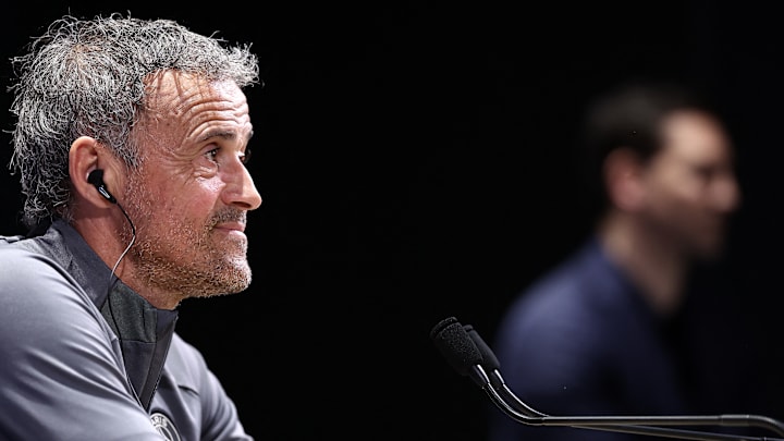 FBL-EUR-C1-PSG-PRESSER