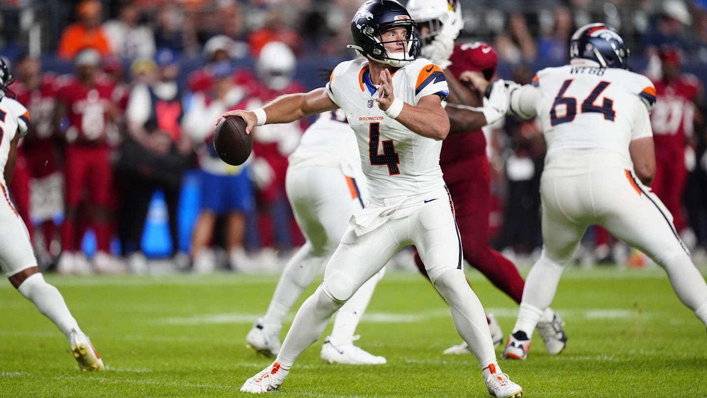 Report: Broncos Bring Back Third-String QB for 2026 Season