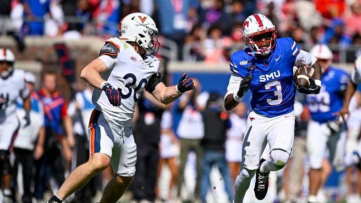 Oct 17, 2026; Dallas, Texas, USA; Virginia Cavaliers safety Ethan Minter (30) chases SMU Mustangs wide receiver Yannick Smith (3) during the first half at Gerald J. Ford Stadium. Mandatory Credit: Jerome Miron-Imagn Images Oct 17, 2026; Dallas, Texas, USA; Virginia Cavaliers safety Ethan Minter (30) chases SMU Mustangs wide receiver Yannick Smith (3) during the first half at Gerald J. Ford Stadium. Mandatory Credit: Jerome Miron-Imagn Images