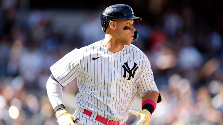 El capitán de los Yankees Aaron Judge se acerca a los líderes en jonrones