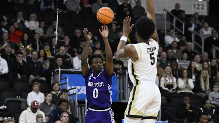 High Point Panthers forward Terry Anderson (0) 