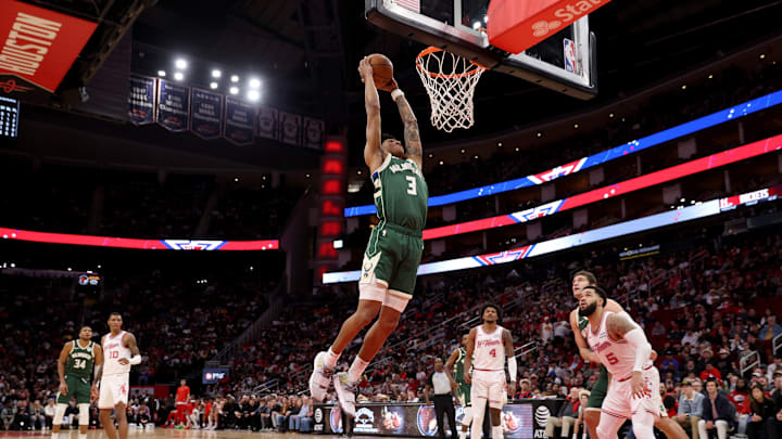 Milwaukee Bucks v Houston Rockets